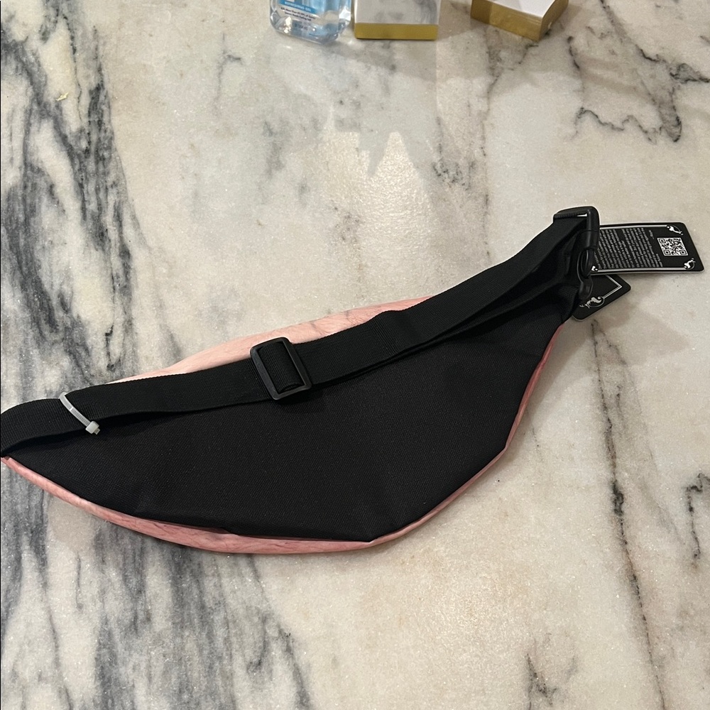 Hair-Print Bellybutton Fanny Pack - Picture 2 of 2